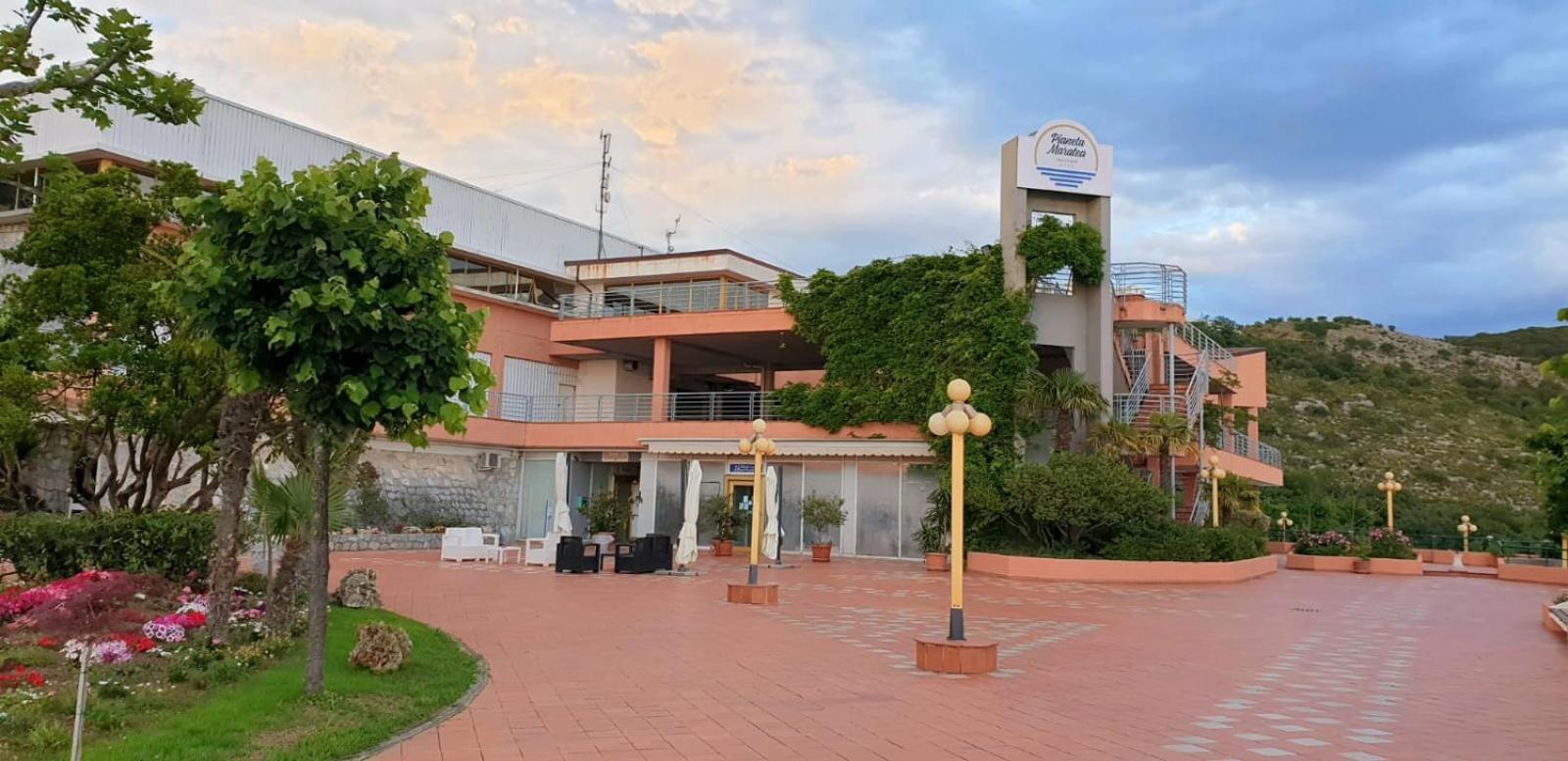 Residence Pianeta 马拉泰亚 外观 照片
